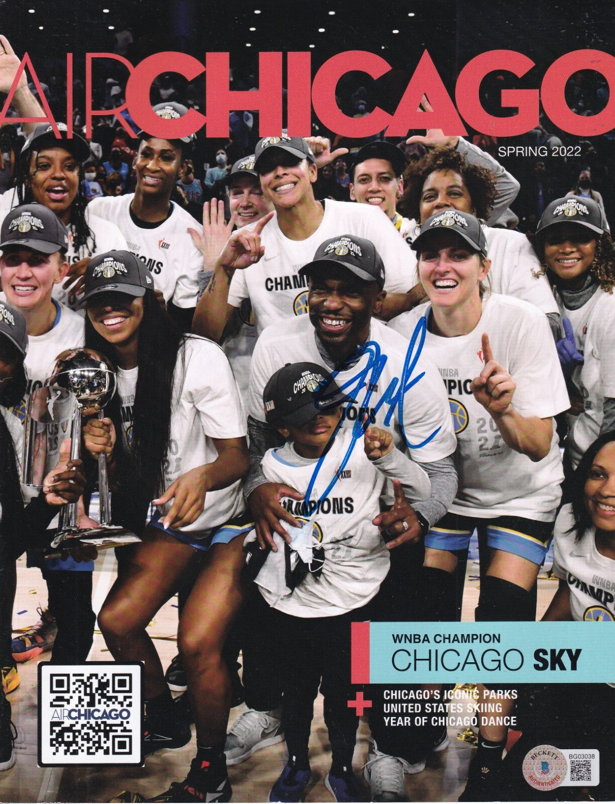 JAMES WADE signed (CHICAGO SKY) autographed WNBA Magazine BECKETT BAS BG03038