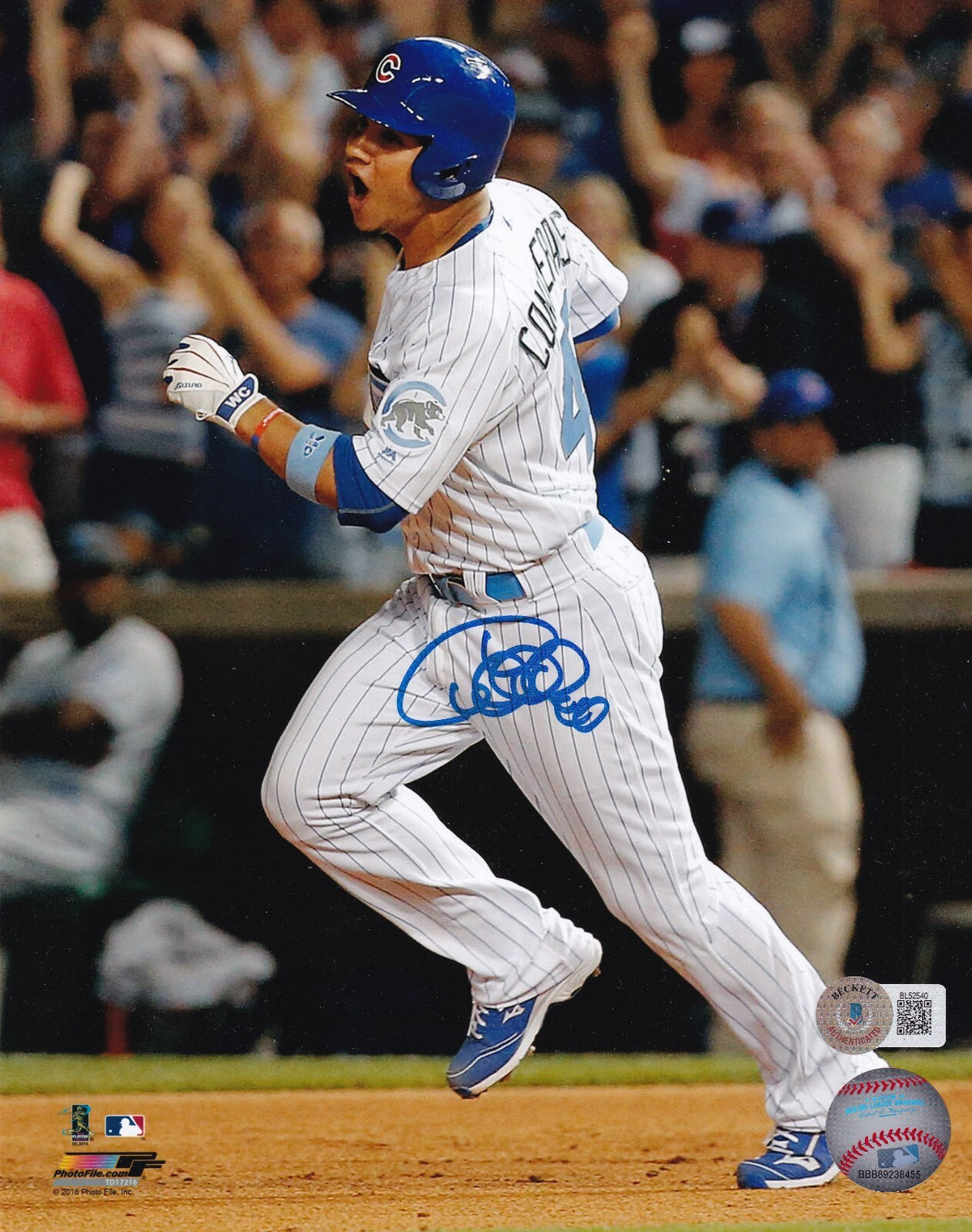 WILSON CONTRERAS signed (CHICAGO CUBS) Baseball 8x10 photo BECKETT BAS BL52540