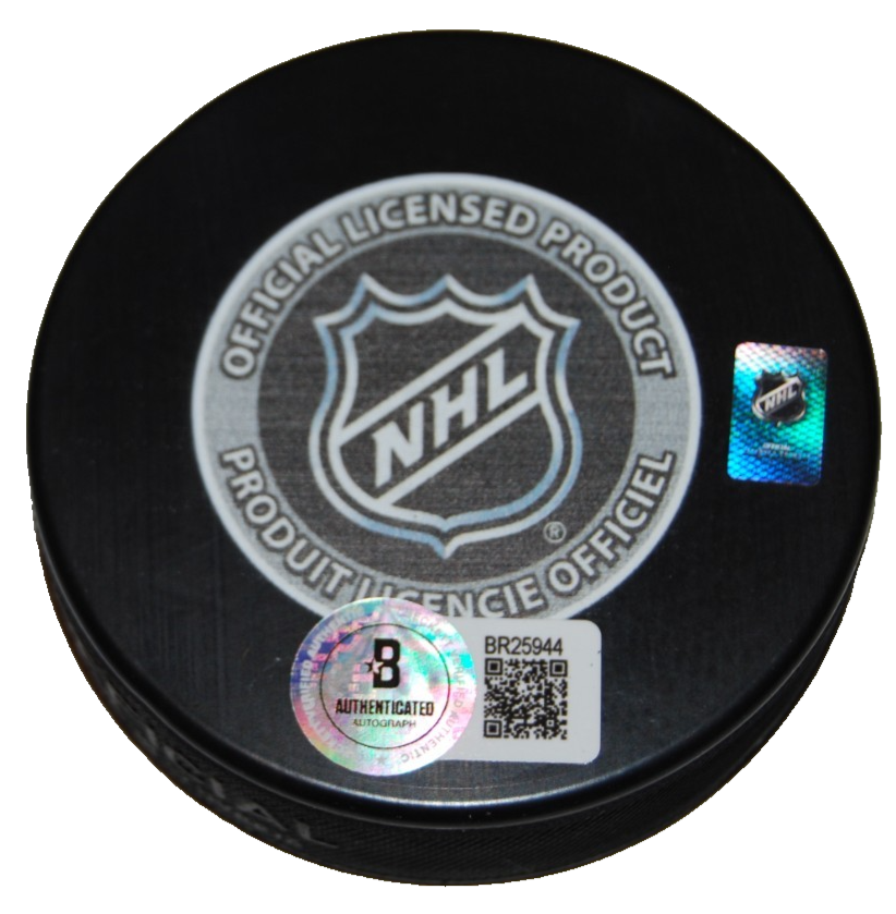 COLTON PARAYKO signed (ST LOUIS BLUES) 2025 Winter Classic puck BECKETT BR25944