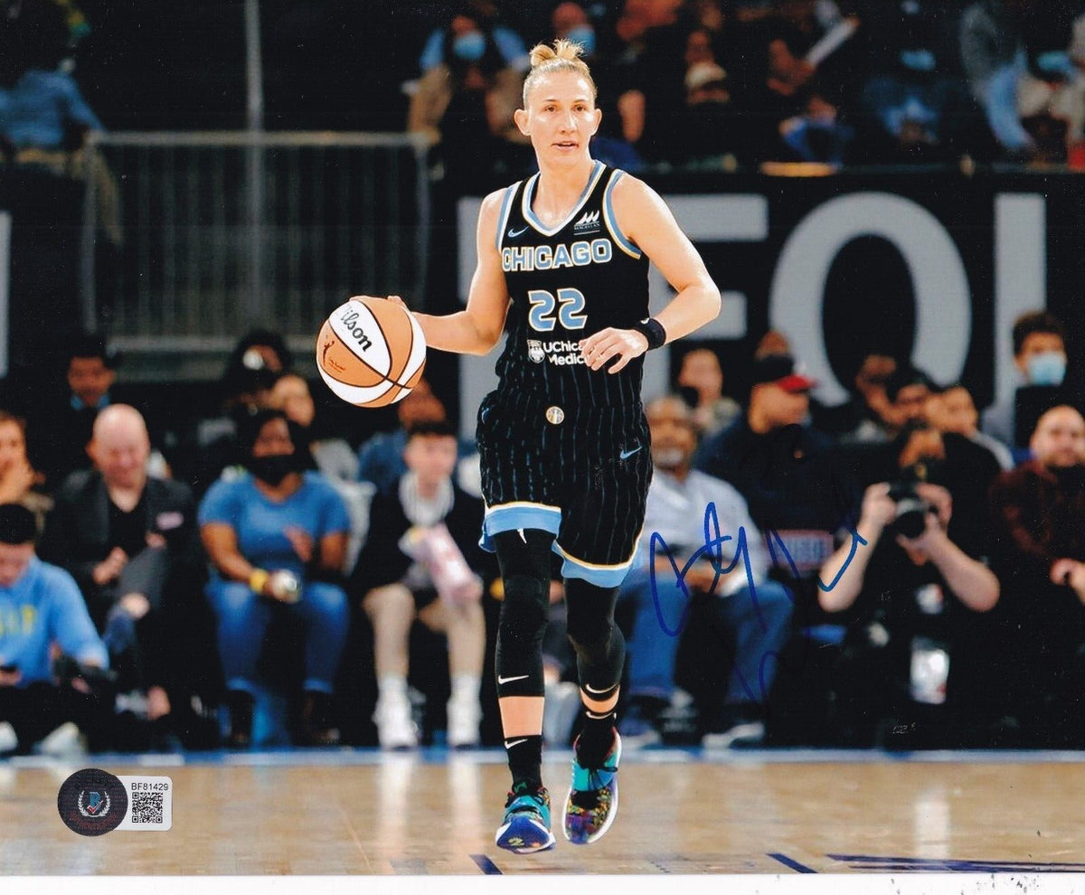 COURTNEY VANDERSLOOT signed (CHICAGO SKY) WNBA basketball 8X10 BECKETT BF81429
