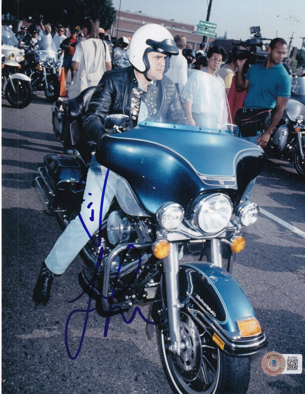 JAY LENO signed (THE TONIGHT SHOW) TV Host autograph 8X10 photo BECKETT BL27938