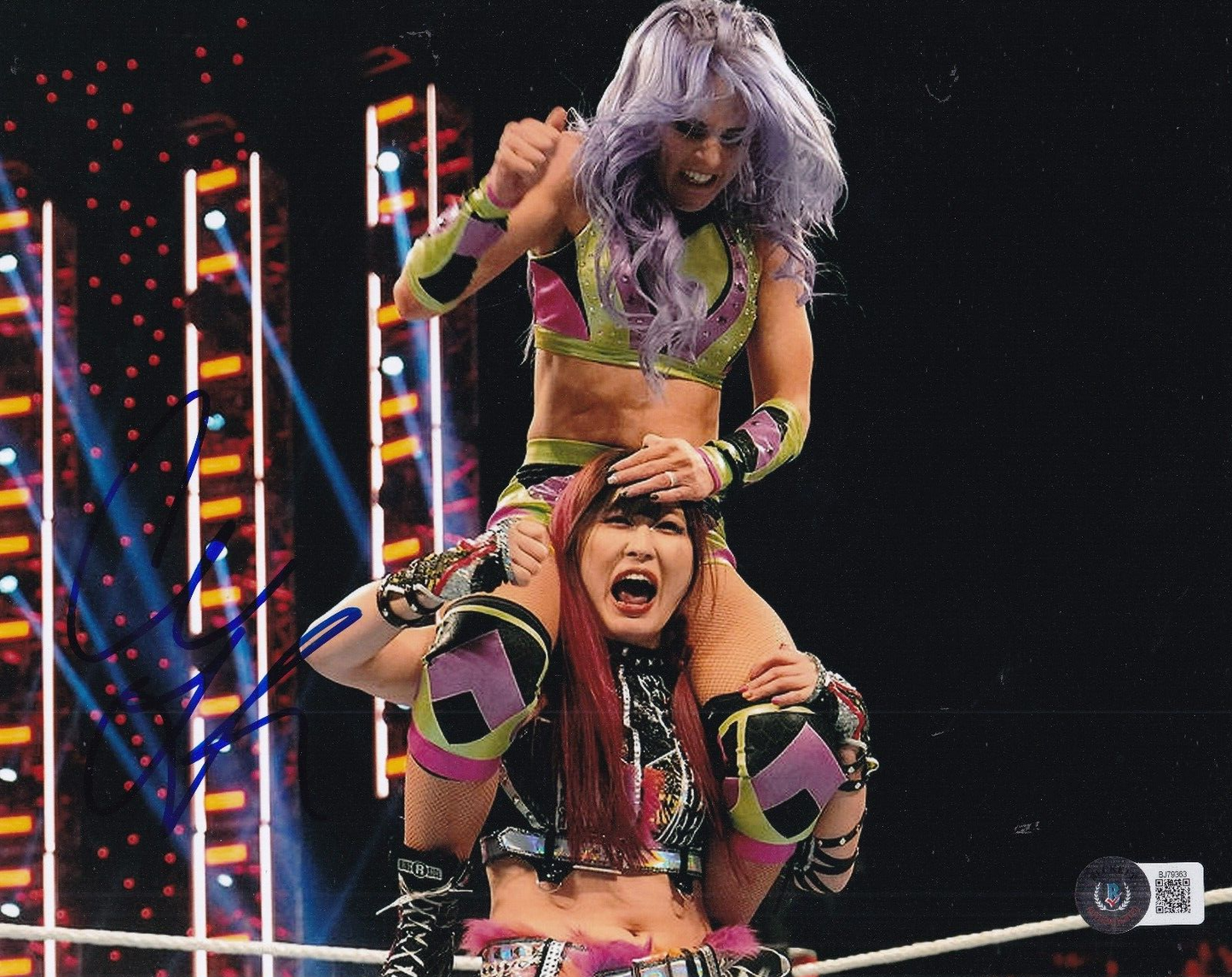 CANDICE LARUE signed (WWE DIVA) WRESTLING RAW 8X10 photo BECKETT BAS BJ79363