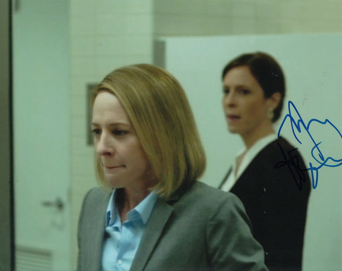AMY HARGREAVES signed (BLINDSPOT) TV Show 8X10 photo *Olivia Delidio* W/COA