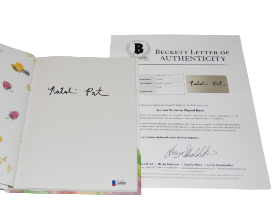 NATALIE PORTMAN signed autographed FABLES 1st EDITION BOOK BECKETT LOA A48483