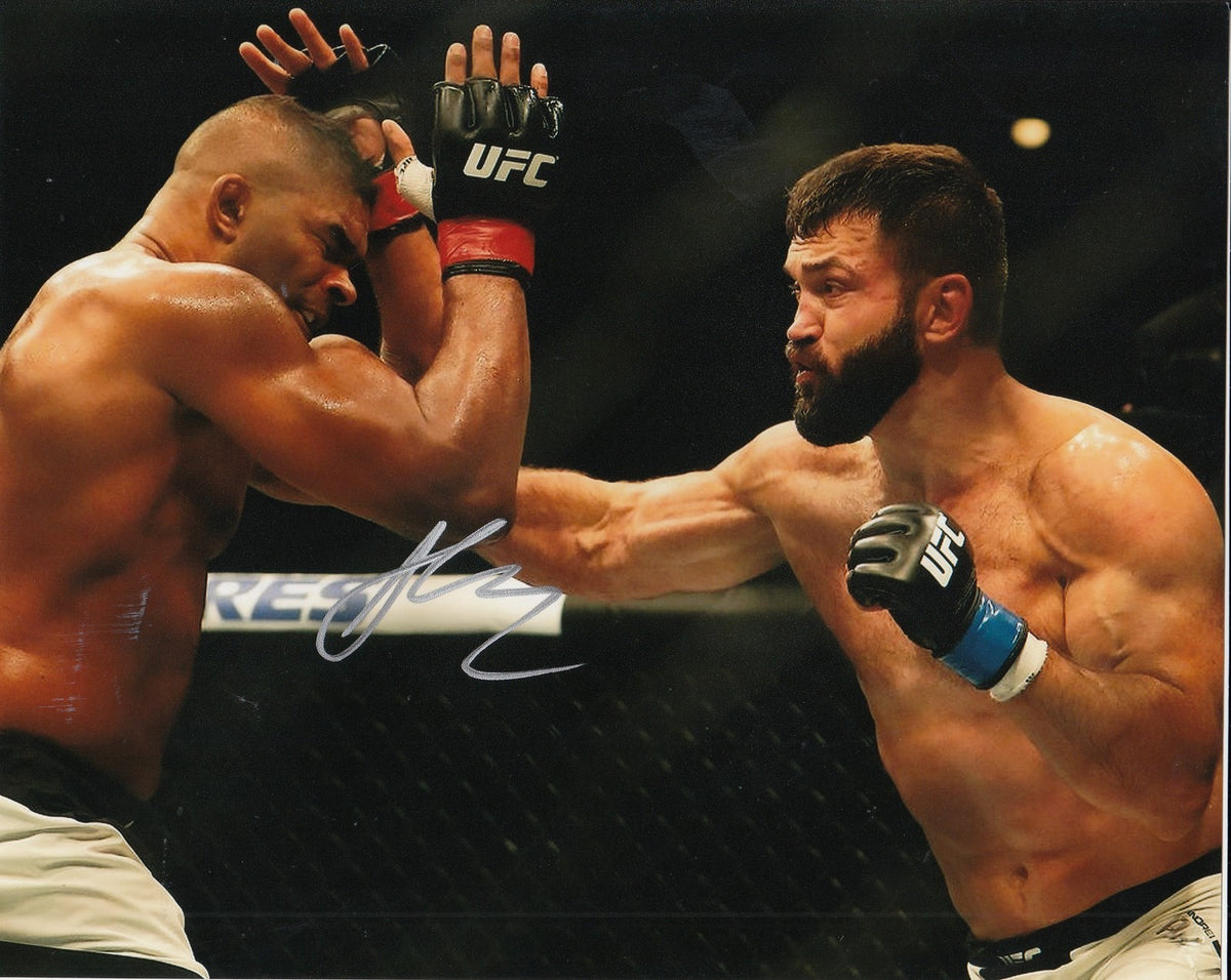 ANDREI "THE PITBULL" ARLOVSKI signed (UFC) MMA FIGHTING 8X10 photo W/COA #7