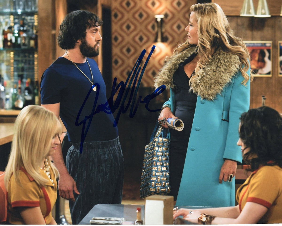 Jonathan Kite Oleg 2 Broke Girls Signed 8x10 Photo w/COA