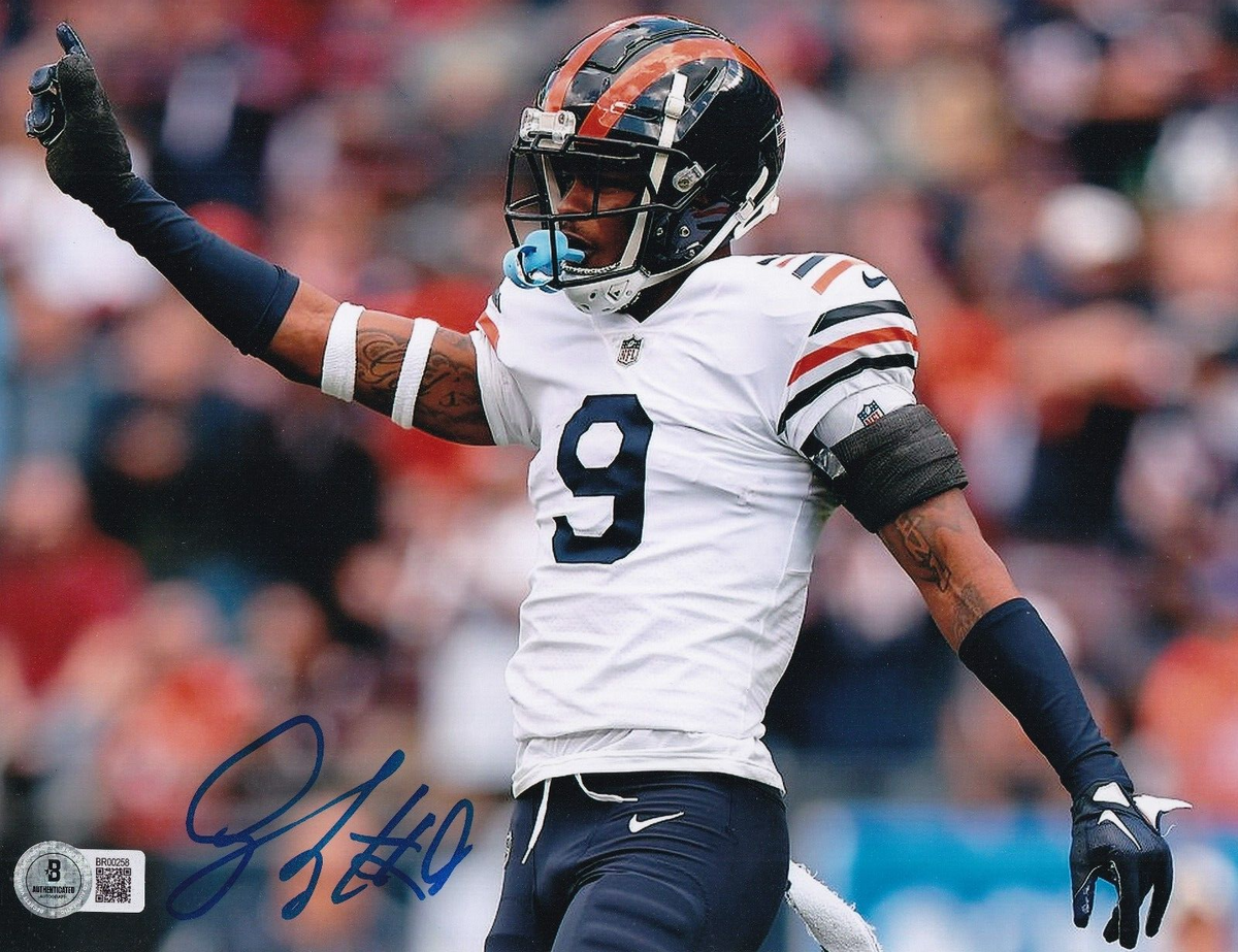JAQUAN BRISKER signed (CHICAGO BEARS) football 8X10 photo BECKETT BAS BR00258