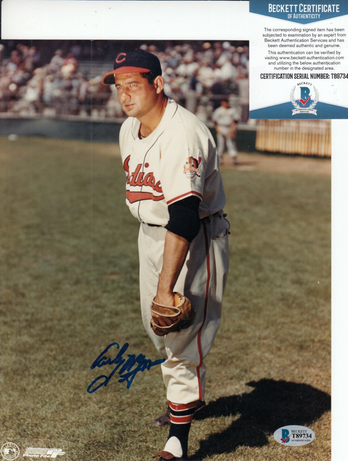 EARLY WYNN signed (CLEVELAND INDIANS) Baseball 8X10 photo BECKETT BAS T89734