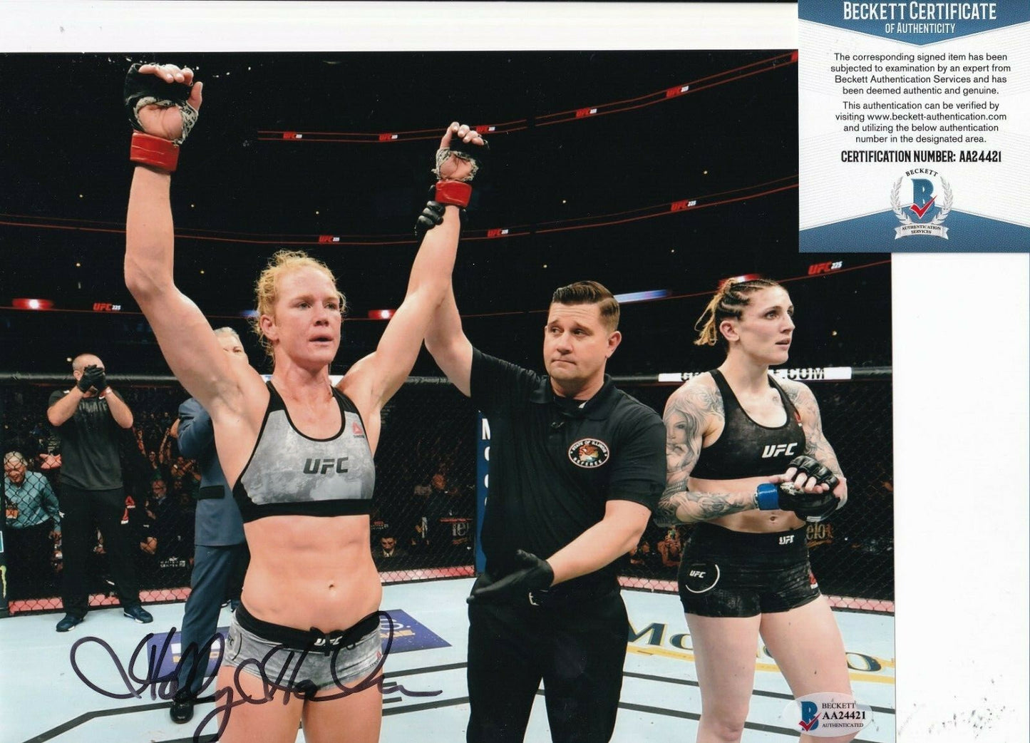 HOLLY HOLM signed (UFC FIGHTING) MMA KICKBOXING 8X10 photo BECKETT BAS AA24421