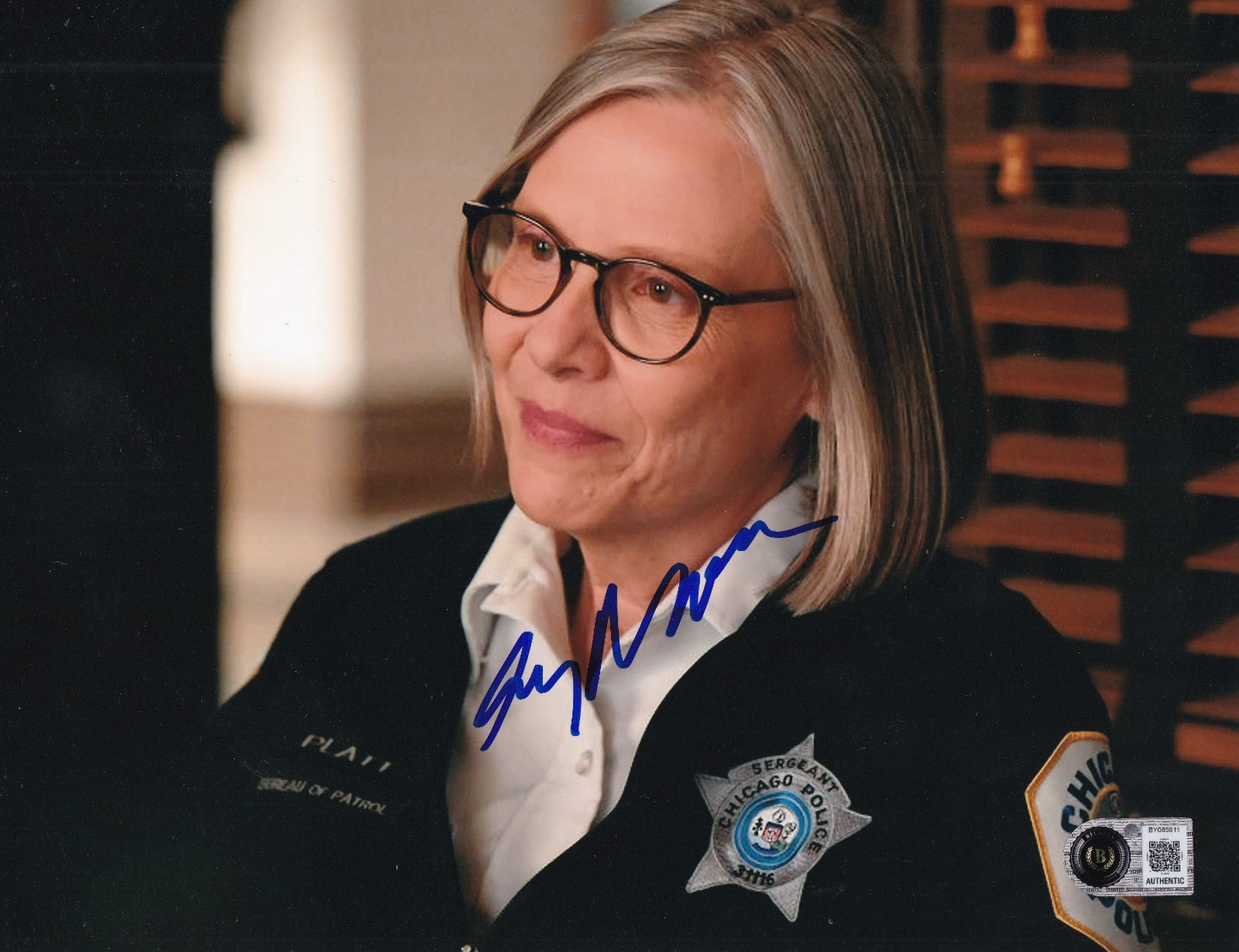 AMY MORTON signed (CHICAGO P.D) Sergeant Platt 8X10 photo BECKETT BY085611