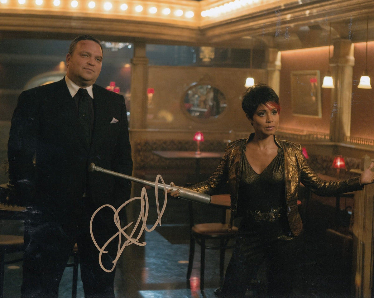 DREW POWELL signed *GOTHAM* BUTCH TV SHOW 8X10 photograph BATMAN W/COA #1