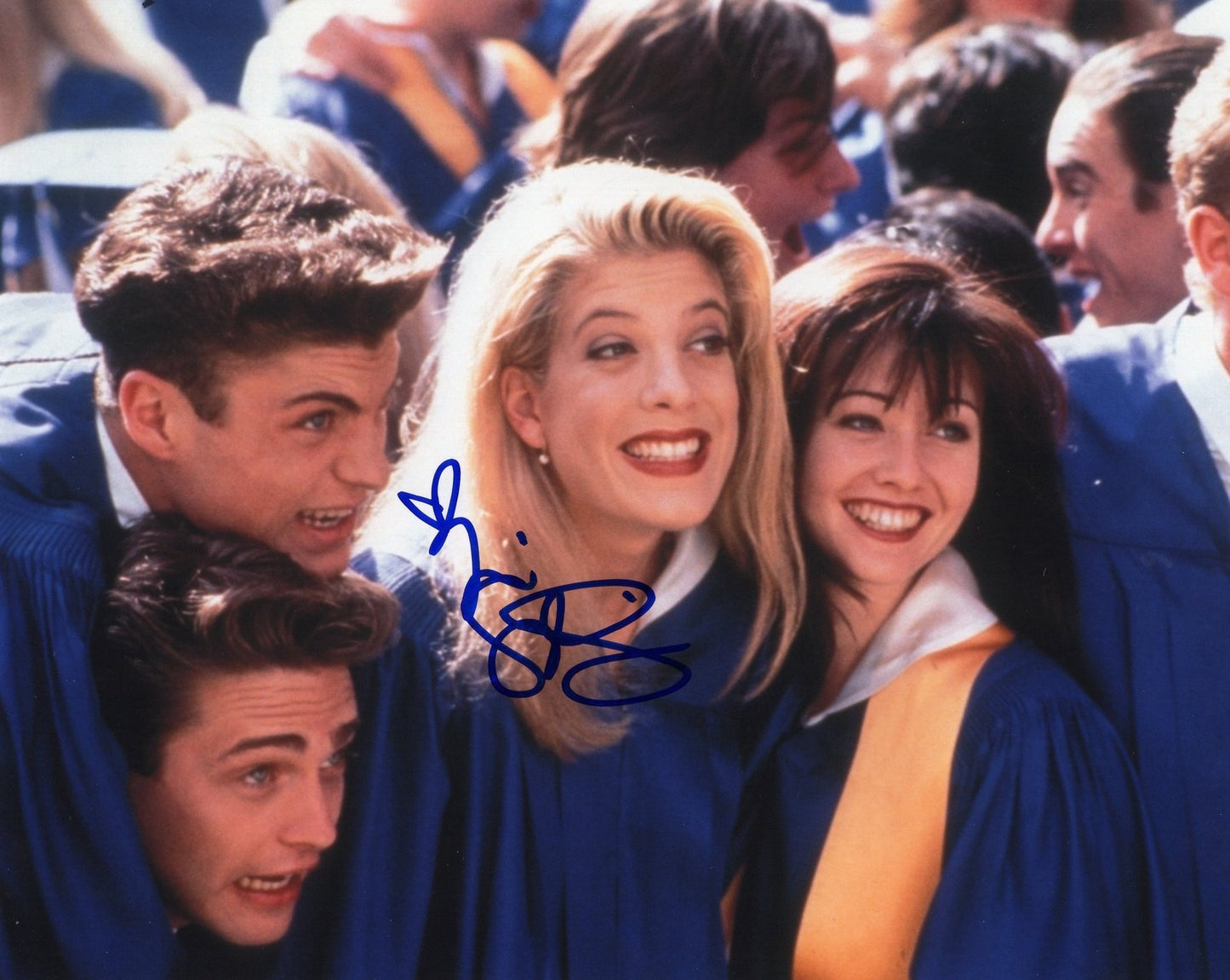 Tori Spelling signed 8x10 Photo w/COA Beverly Hills 90210 Donna Martin #2