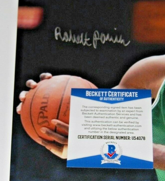 ROBERT PARRISH signed (BOSTON CELTICS) Basketball 11X14 photo BECKETT BAS #1