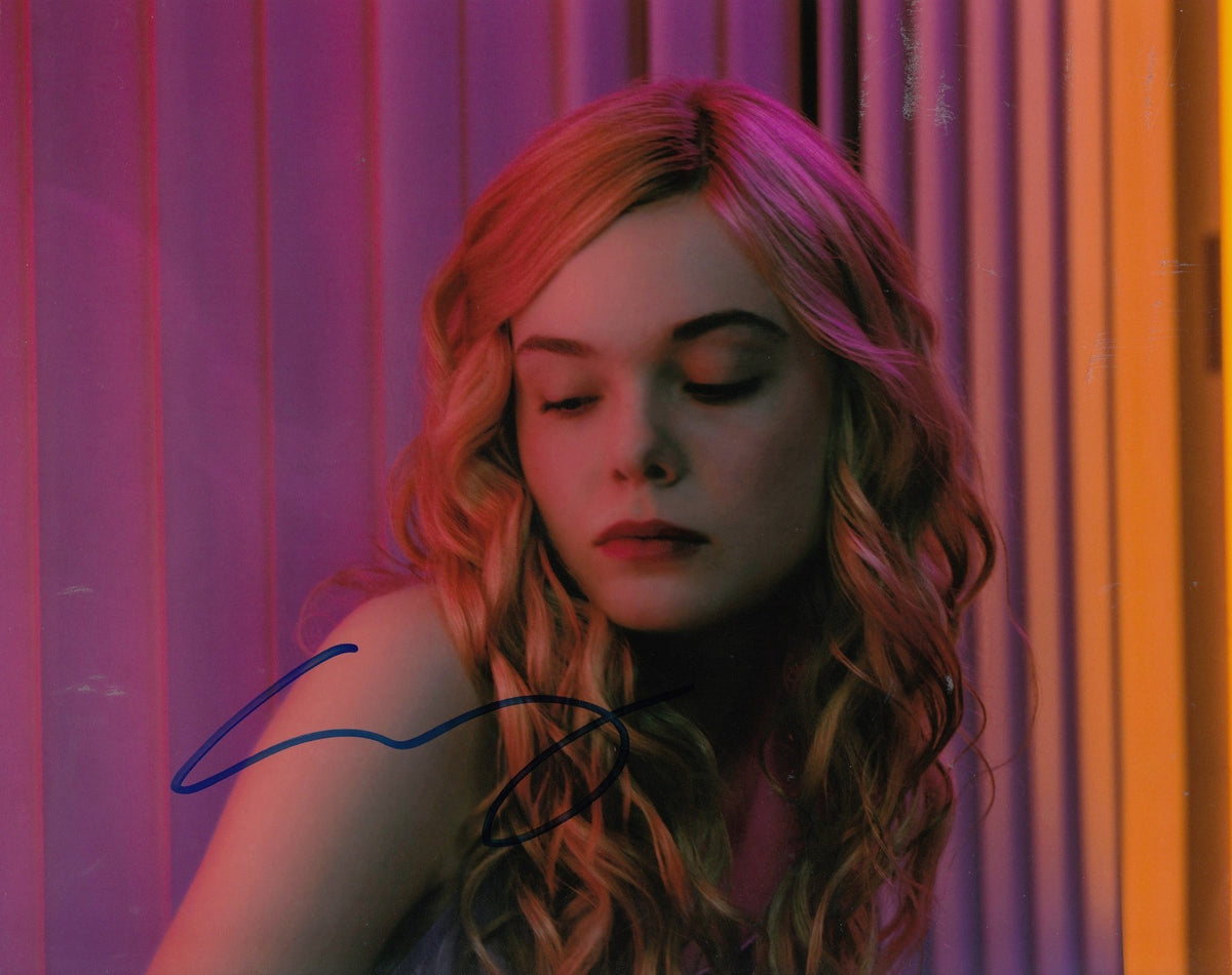 ELLE FANNING signed *THE NEON DEMON* MOVIE 8X10 photo autographed JESSE W/COA #2