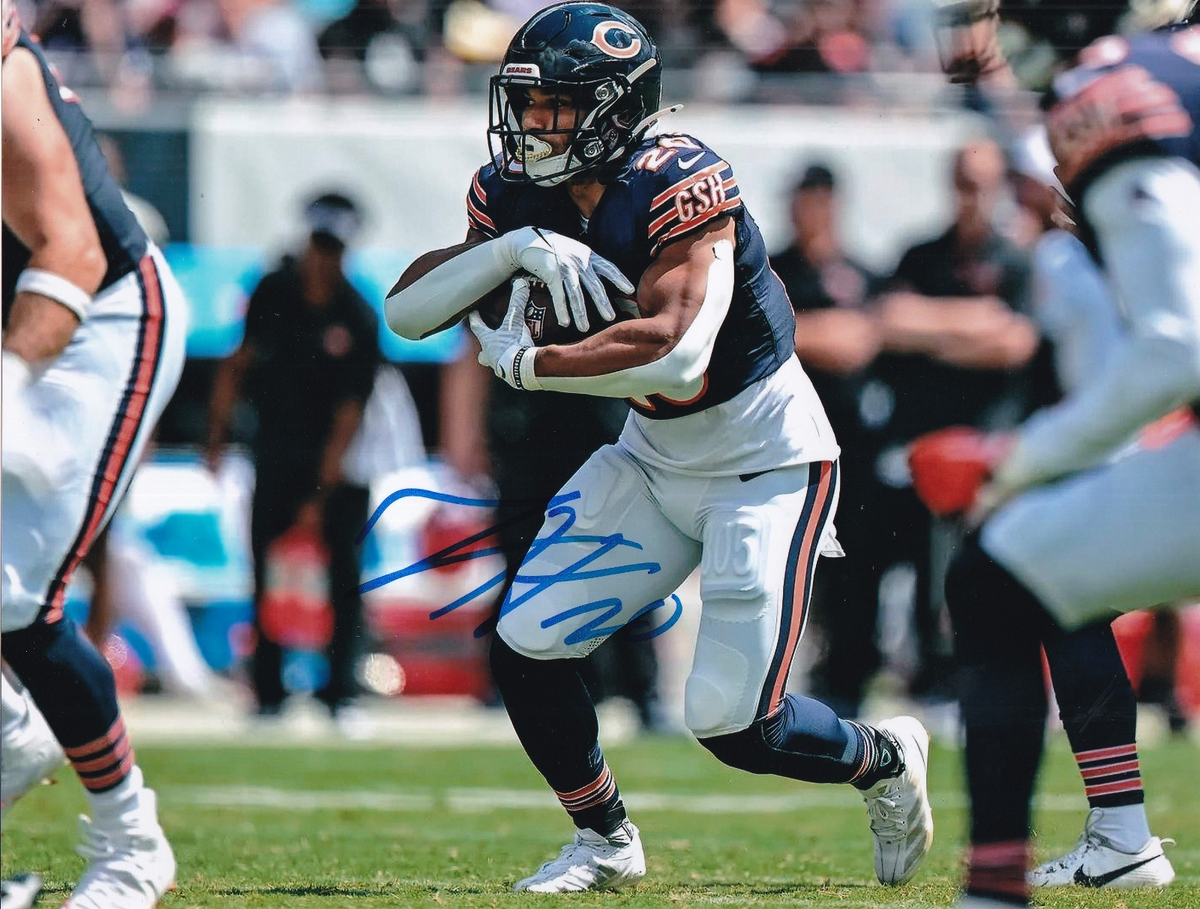 TRAVIS HORNER signed (2025 CHICAGO BEARS) autograph football 8X10 photo W/COA #2