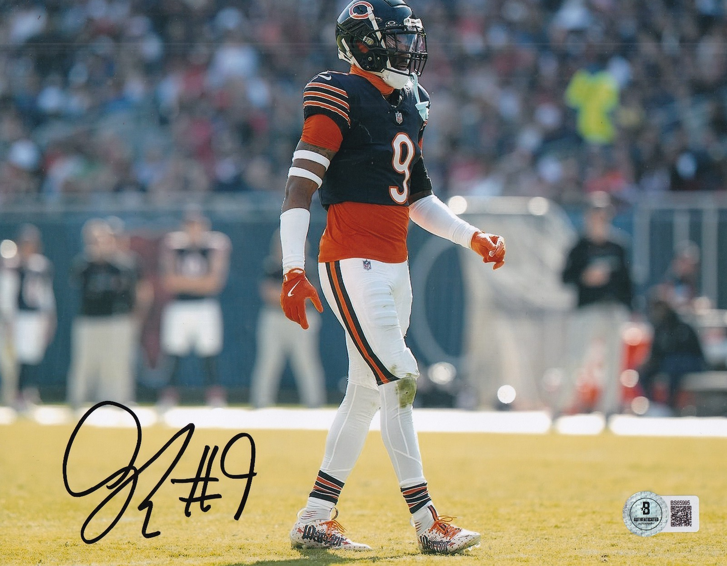 JAQUAN BRISKER signed (CHICAGO BEARS) football 8X10 photo BECKETT BAS BS65995