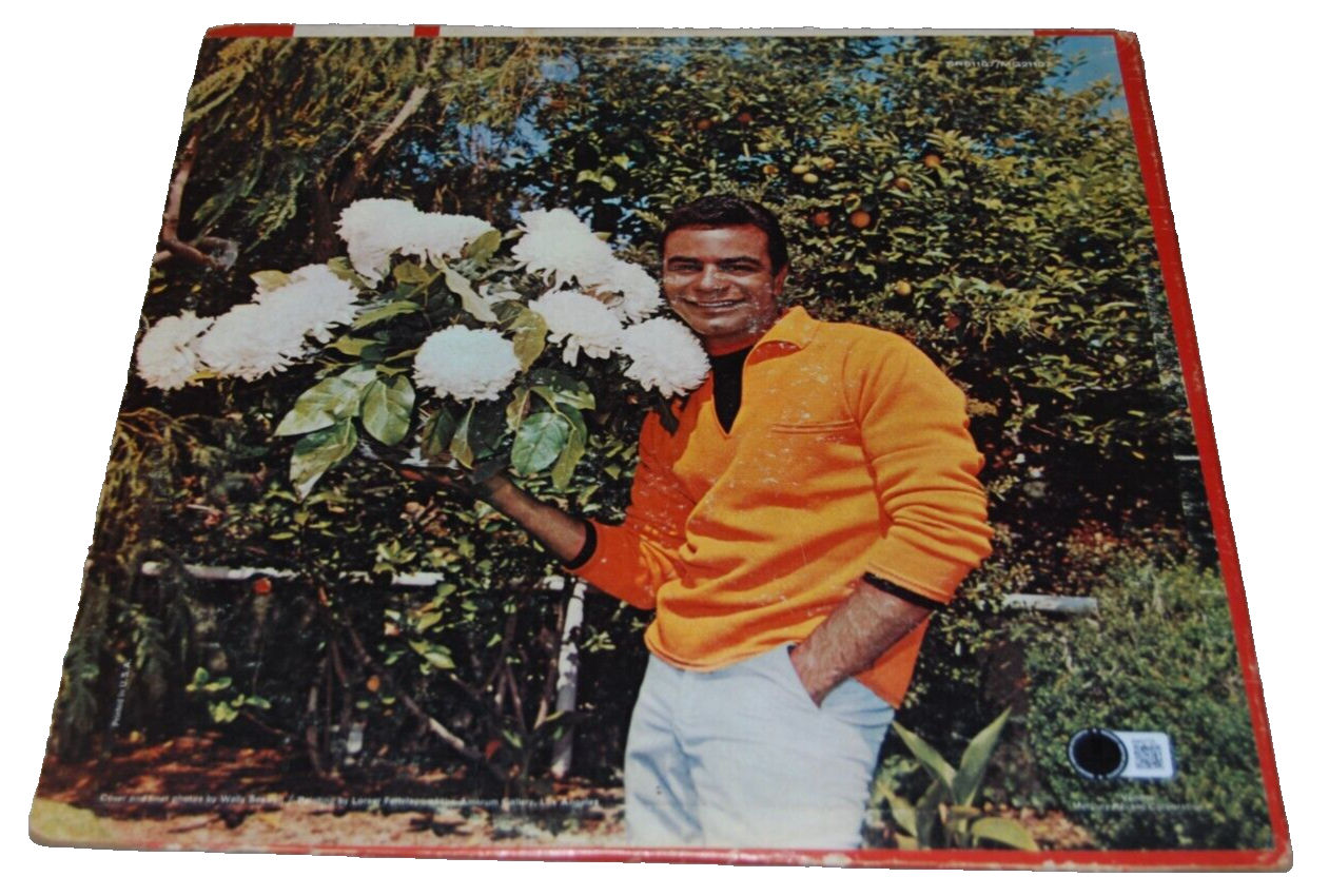 JOHNNY MATHIS signed (SINGS) Vinyl Album Record BECKETT BAS BM027328