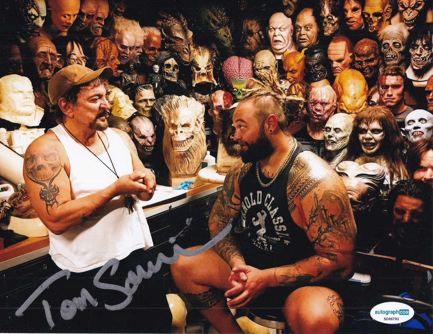 TOM SAVINI signed (FROM DUSK TILL DAWN) Special Effects 8X10 photo ACOA SD86793