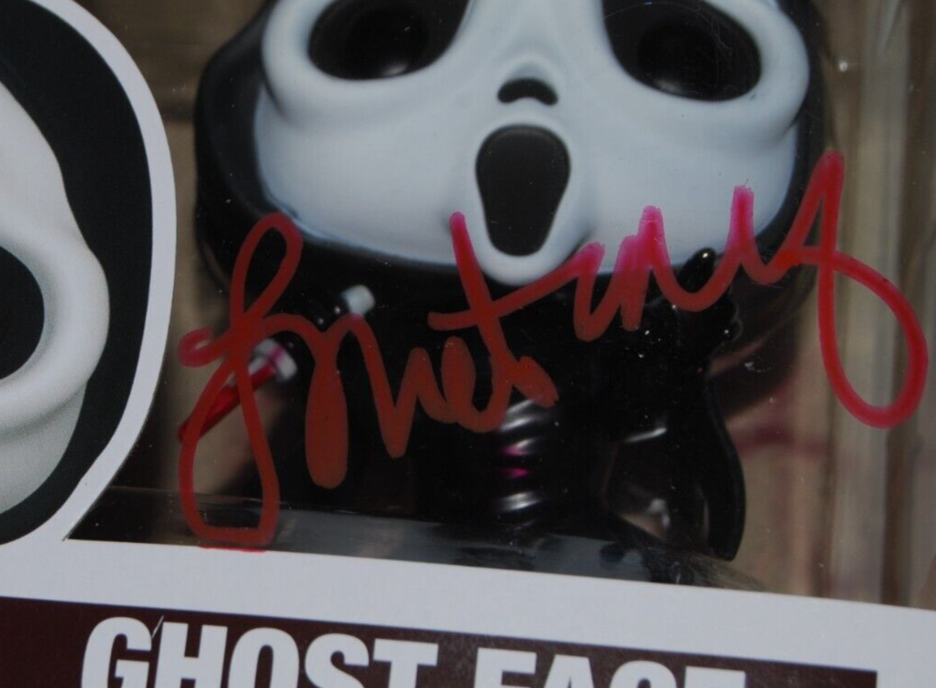 LAURIE METCALF signed (SCREAM) Ghost face 1607 Funko Pop #1176 BECKETT BN71128