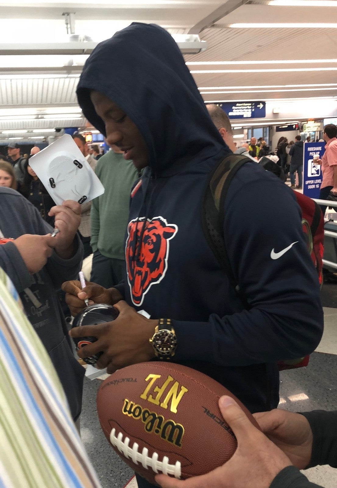 ANTHONY MILLER signed (CHICAGO BEARS) Speed mini football helmet  *PROOF* W/COA