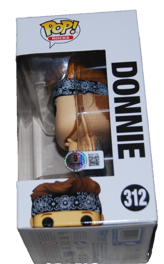 DONNIE WAHLBERG signed (NEW KIDS ON THE BLOCK) #312 Funko Pop BECKETT BU41135