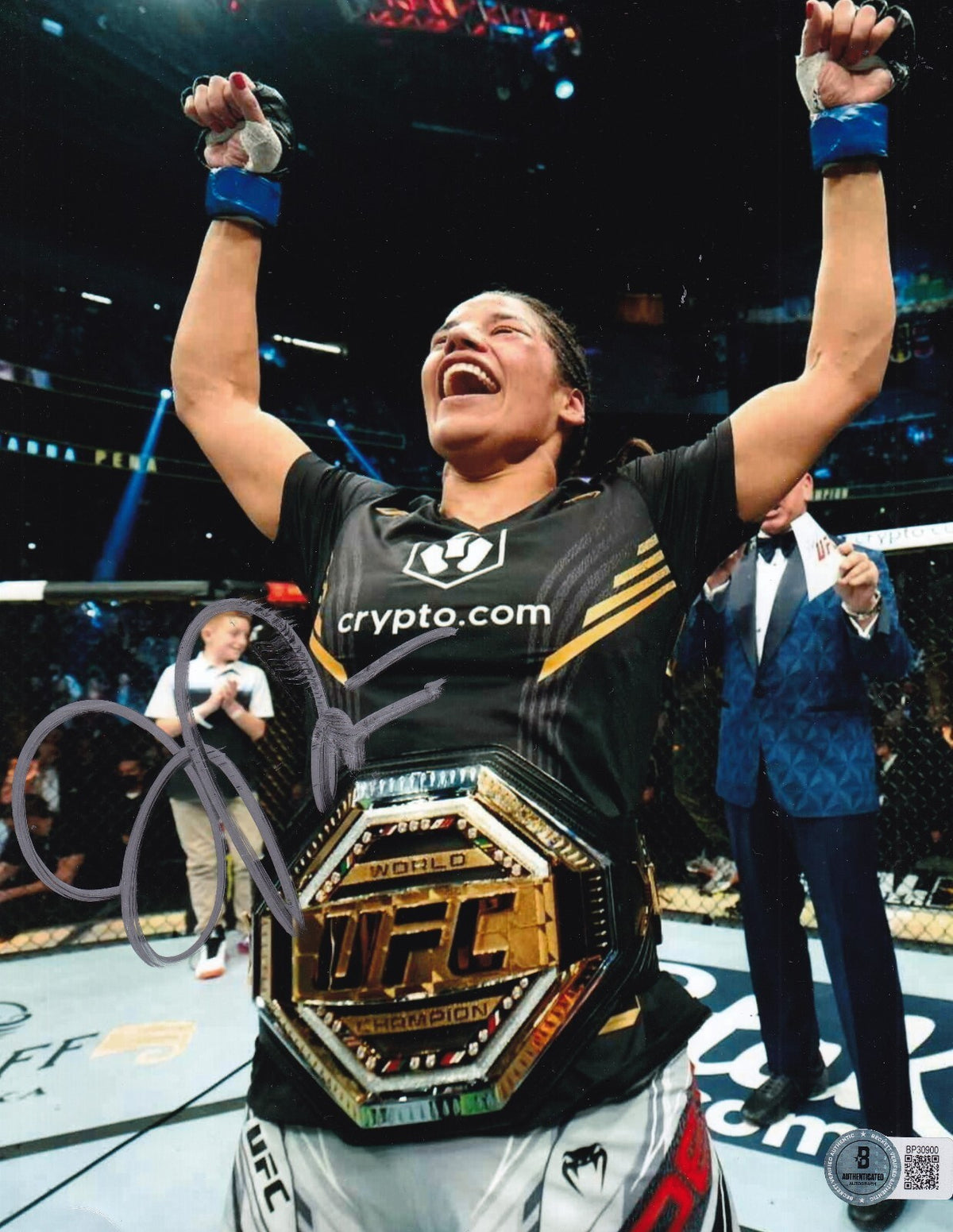 JULIANNA PENA signed (UFC FIGHTING) MMA Vixen 8X10 photo BECKETT BAS BP30900