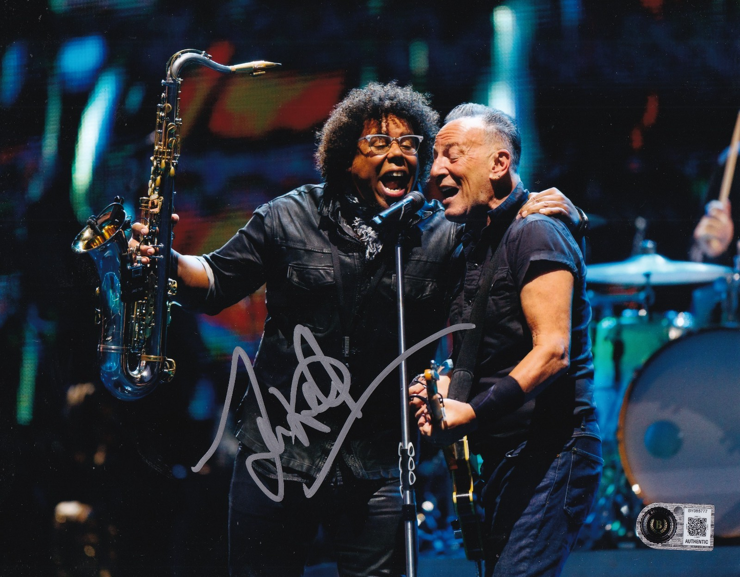 JAKE CLEMONS signed (BRUCE SPRINGSTEEN) E-STREET BAND 8X10 BECKETT BY085777
