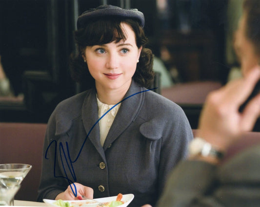 Zoe Kazan signed It's Complicated Movie 8x10 Photo w/COA Revolutionary Road #1