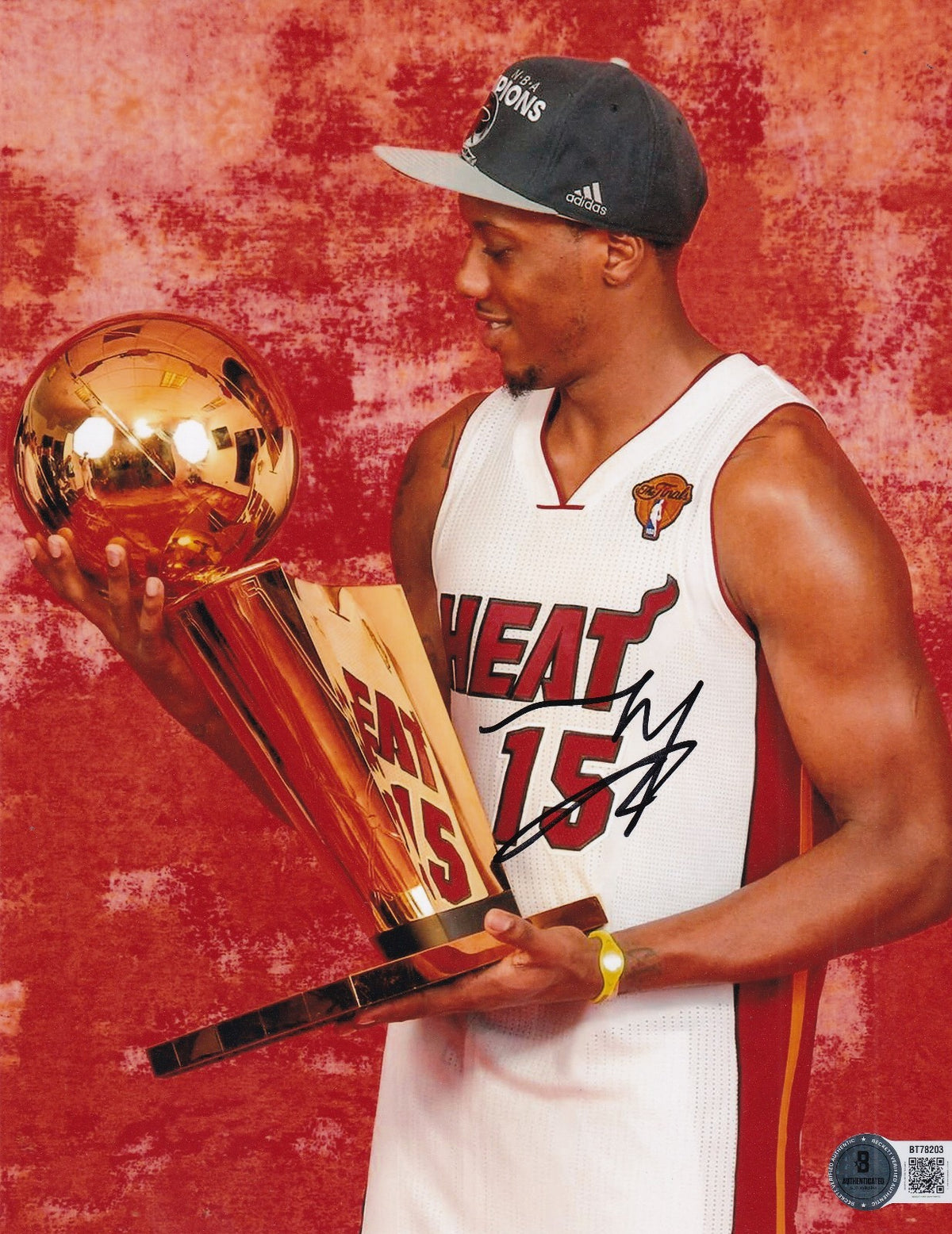 MARIO CHALMERS signed (MIAMI HEAT) Basketball 8X10 photo BECKETT BAS BT78203