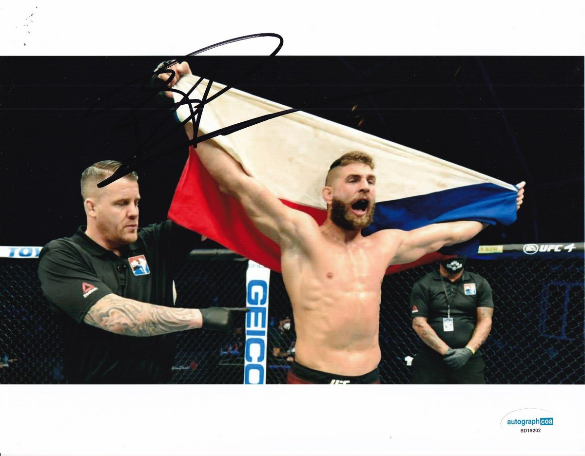 JIRI PROCHAZKA signed (UFC FIGHTING) MMA Champion 8X10 photo ACOA SD19202