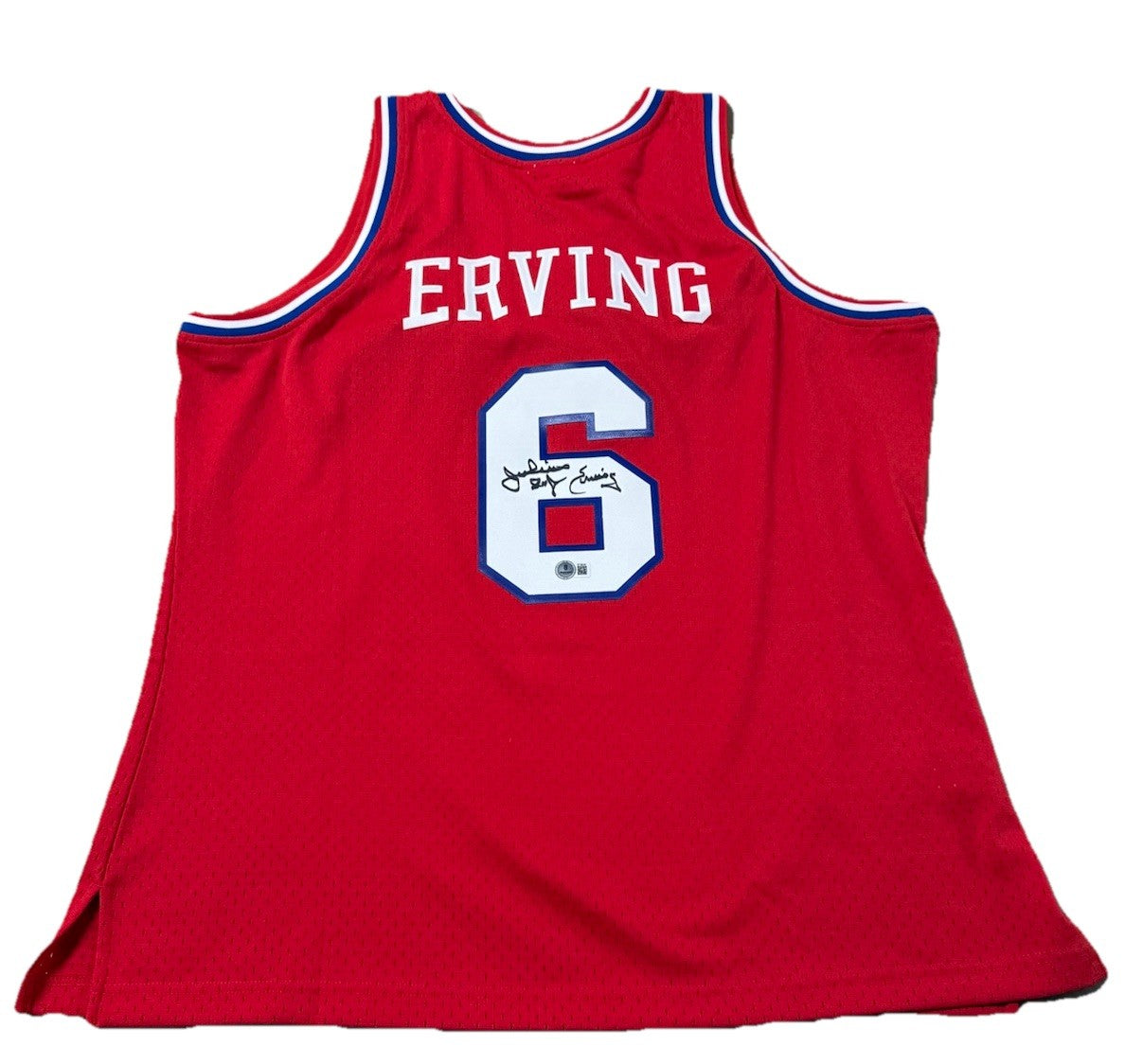 JULIUS ERVING signed (PHILADELPHIA 76ers) basketball jersey BECKETT BT56245
