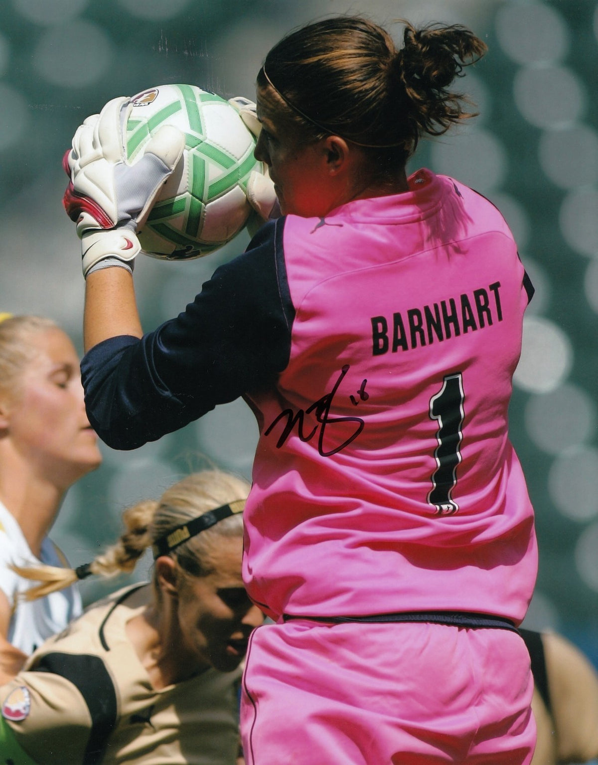 NICOLE BARNHART signed *TEAM USA* WOMENS SOCCER (GOALIE) 8X10 photo W/COA #1