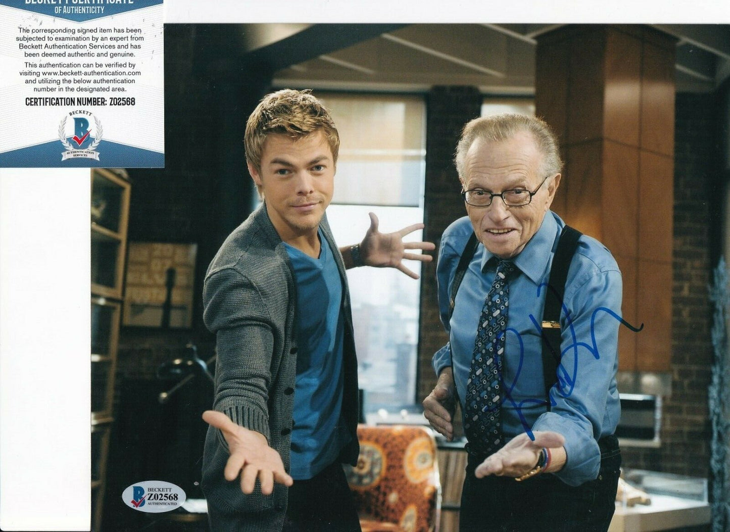 LARRY KING signed (TELEVISION HOST) CNN autograph 8X10 photo BECKETT BAS Z02568