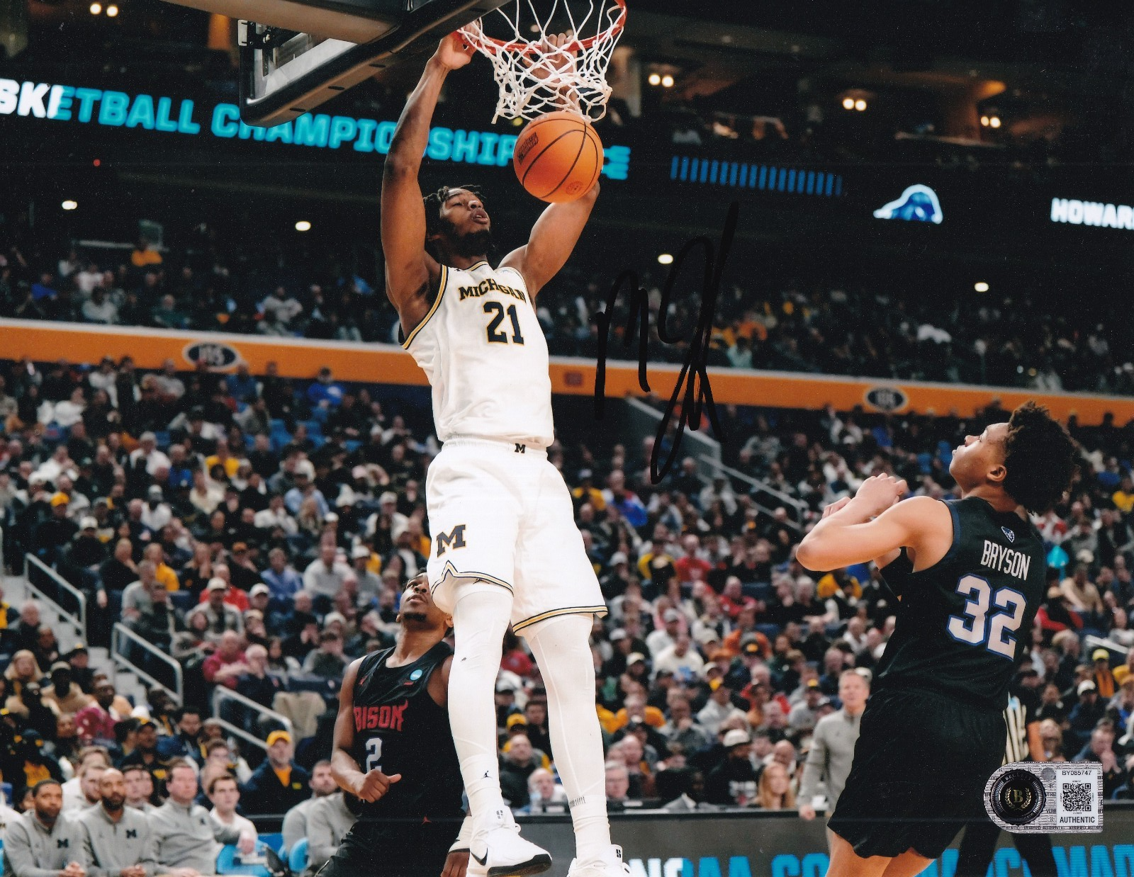 MOREZ JOHNSON JR signed (MICHIGAN WOLVERINES) basketball 8x10 BECKETT BY085747