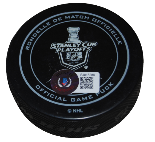 MARIAN HOSSA signed (BLACKHAWKS) 2015 STANLEY CUP GAME 6 puck BECKETT BJ015288