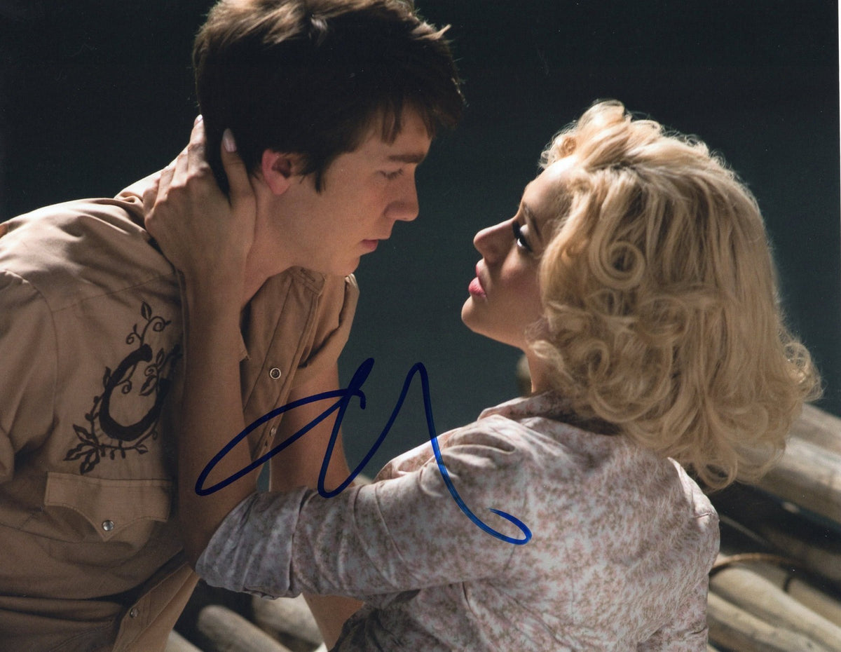 Thomas Mann Beautiful Creatures Signed 8x10 Photo w/COA