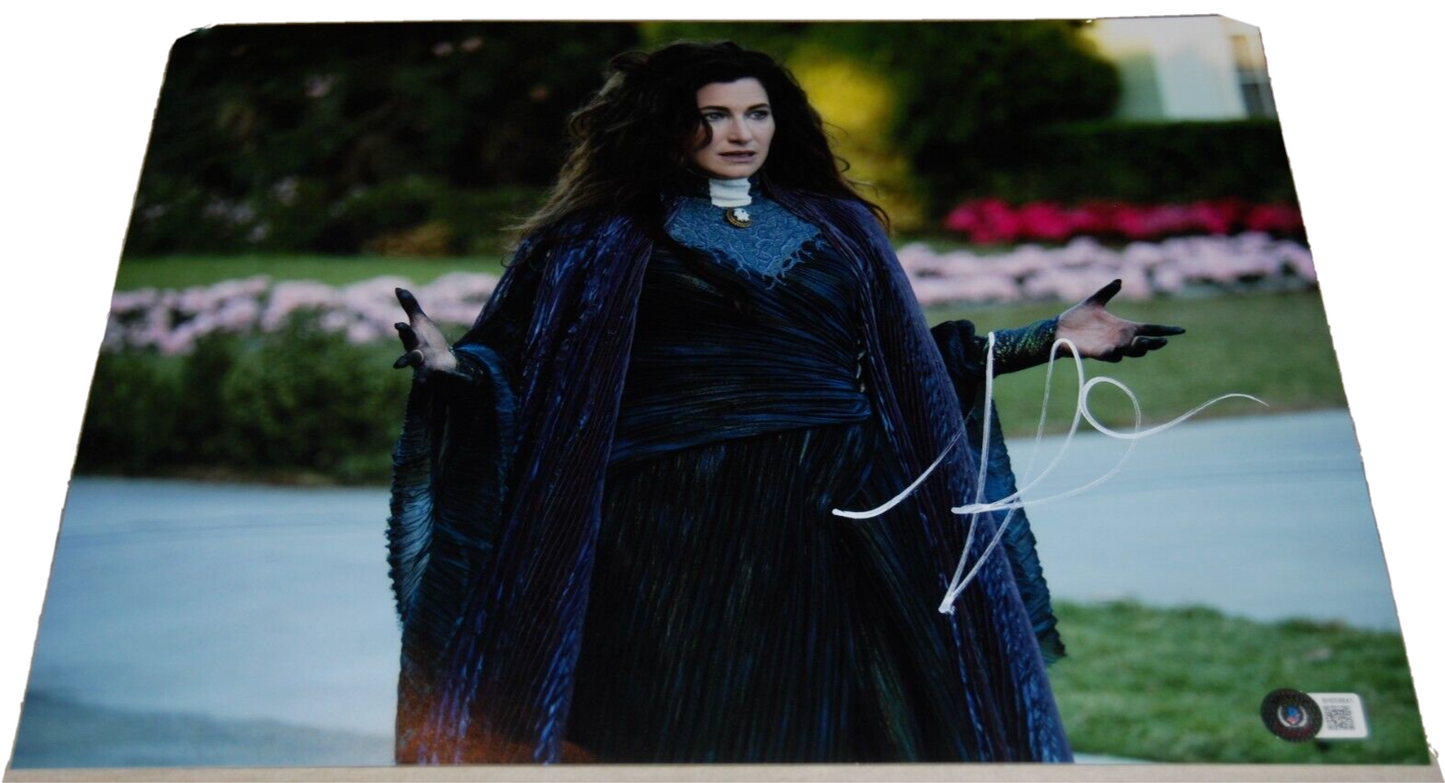 KATHRYN HAHN signed (WANDAVISION) Agatha Harkness 11X14 photo BECKETT BH058641