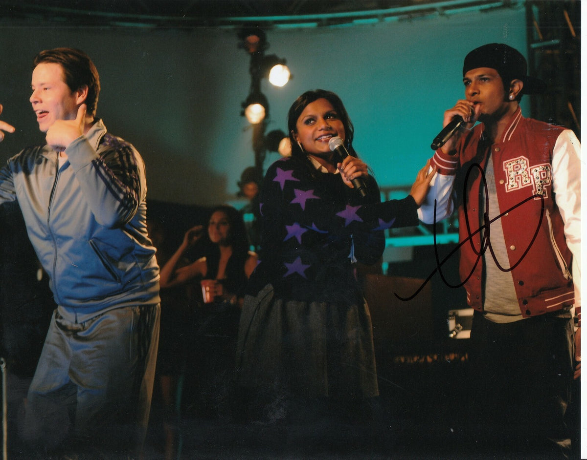 UTKARSH AMBUDKAR signed (THE MINDY PROJECT) 8X10 photo *Rishi Lahiri* W/COA #1