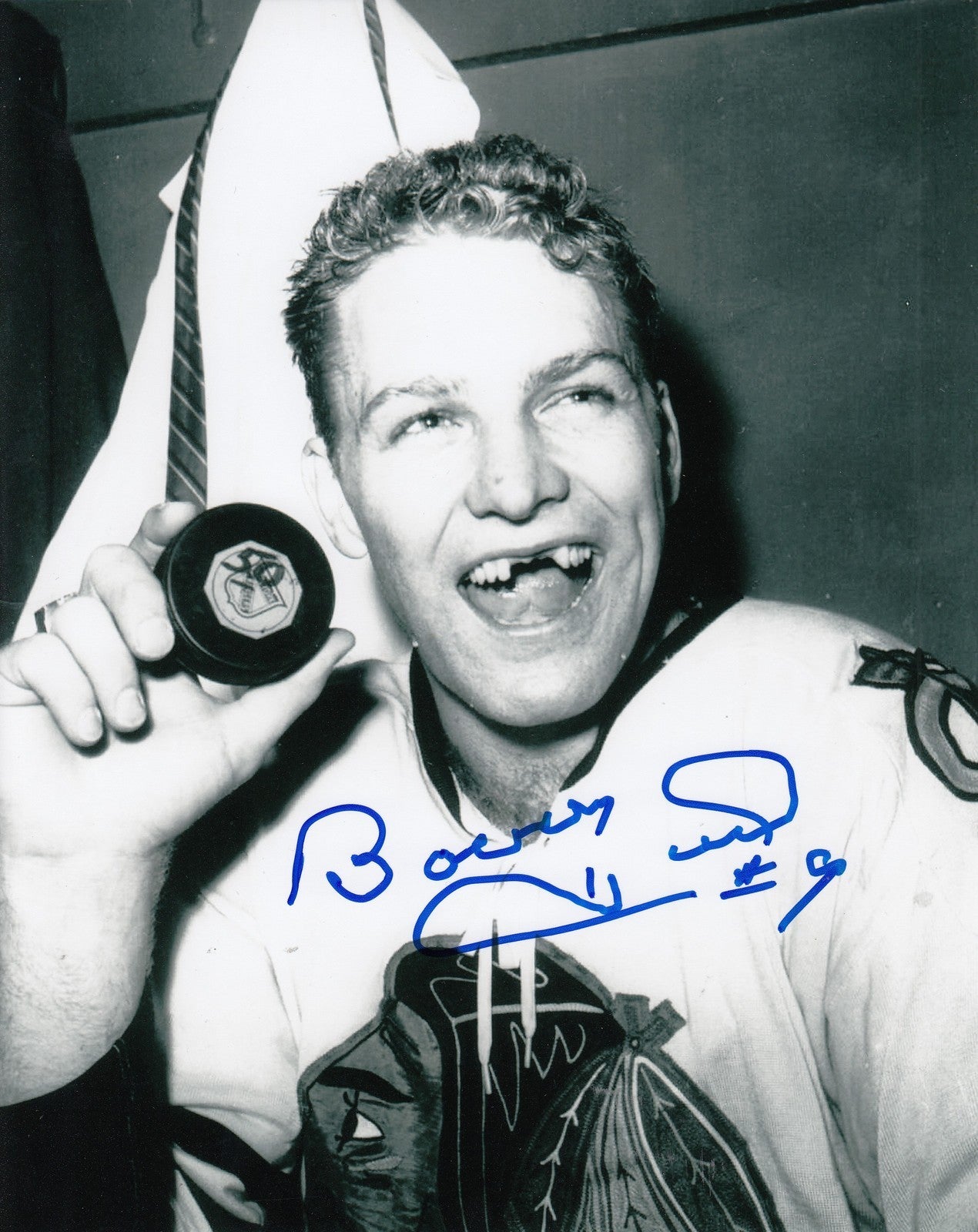 BOBBY HULL signed (CHICAGO BLACKHAWKS) Hockey 8X10 photo W/COA *GOLDEN JET* #2