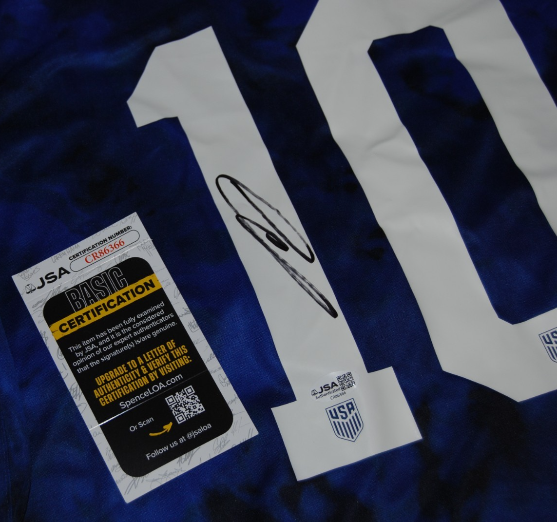 CHRISTIAN PULISIC signed (TEAM USA) World Cup Nike Soccer jersey JSA CR86366