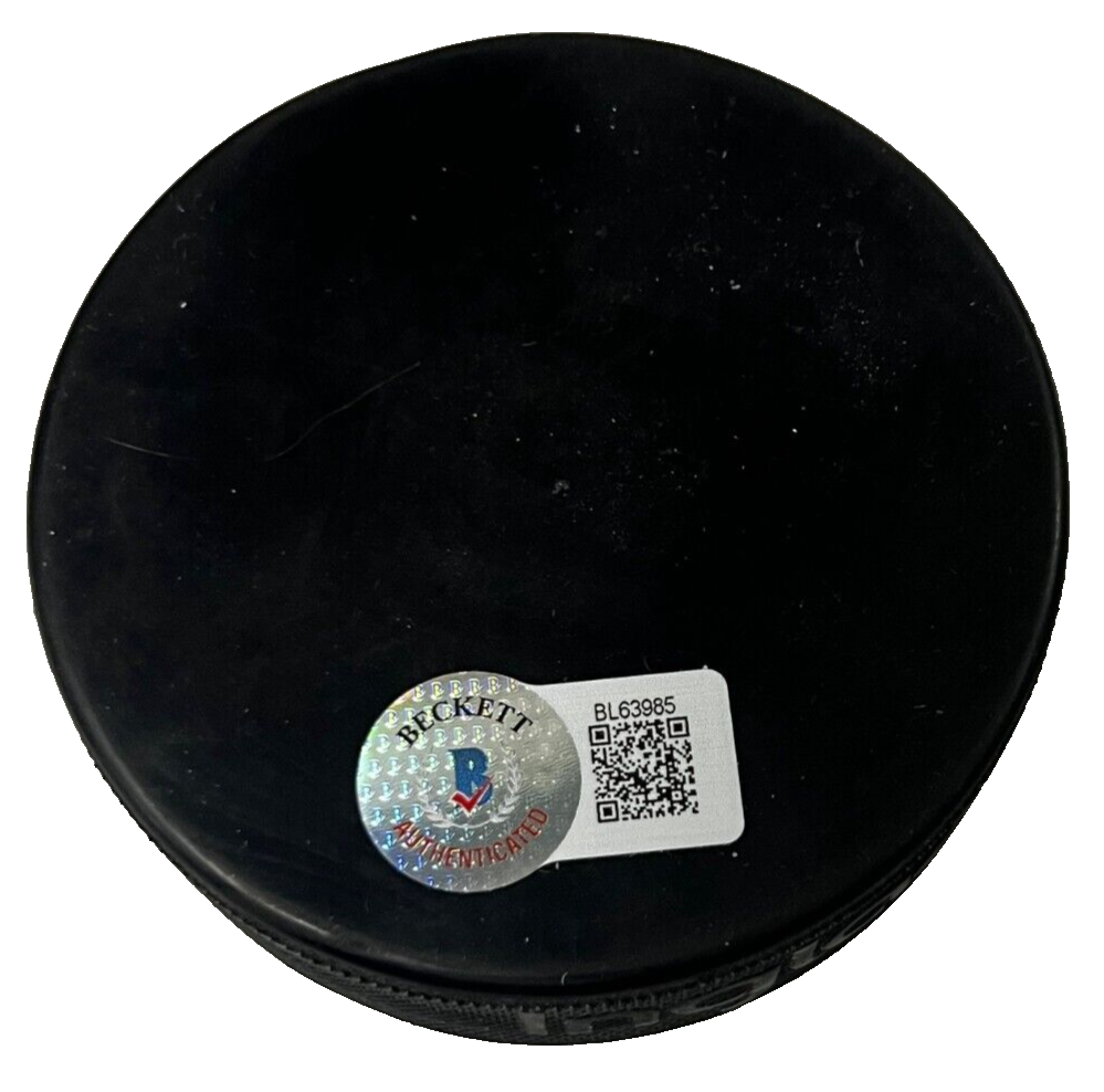 TONY AMONTE signed (TEAM USA) Chicago Blackhawks Hockey puck BECKETT BAS BL63985