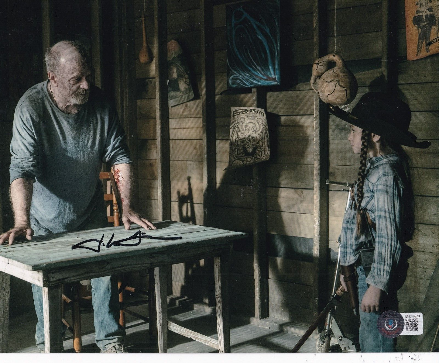 JOHN FINN signed (THE WALKING DEAD) Earl Sutton 8X10 photo BECKETT BAS BH010979
