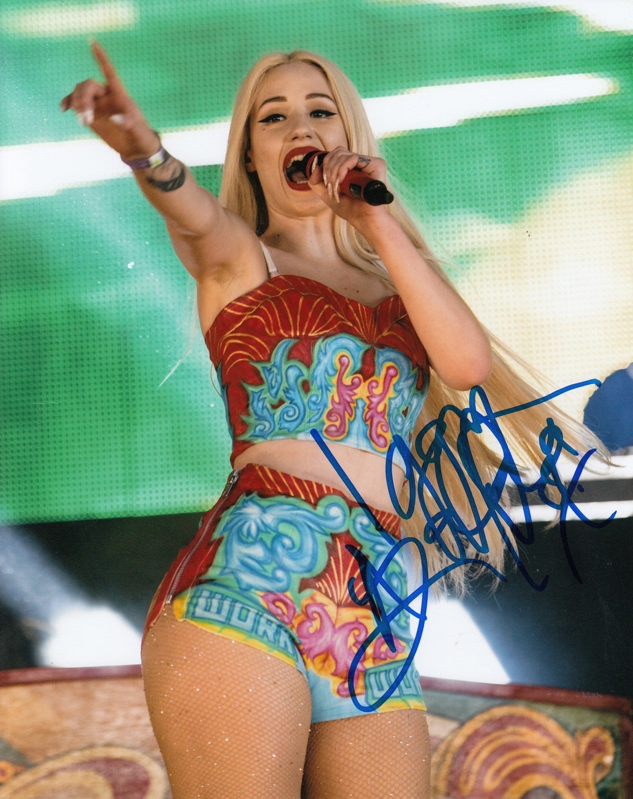 IGGY AZALEA signed (THE CLASSIC) MUSIC RAPPER 8X10 photo *MO BOUNCE* W/COA #2