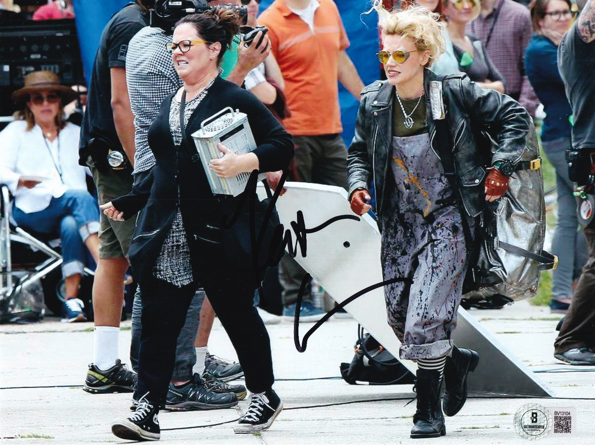 KATE MCKINNON signed (GHOSTBUSTERS) Movie 8X10 photo BECKETT BAS BV13104