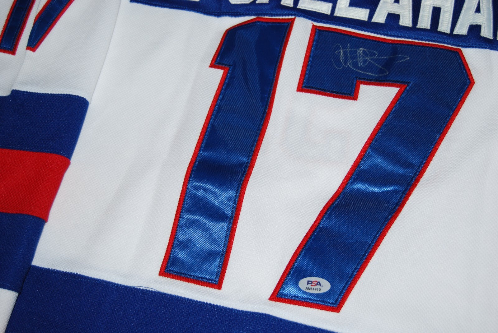 AL MICHAELS signed (1980 TEAM USA) Miracle signed hockey jersey PSA/DNA AN61410
