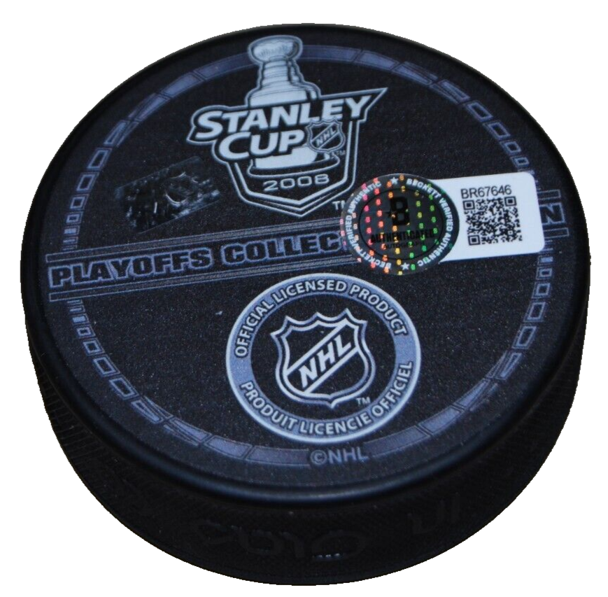 CHRIS CHELIOS signed (DETROIT RED WINGS) Stanley Cup hockey puck BECKETT BR67646