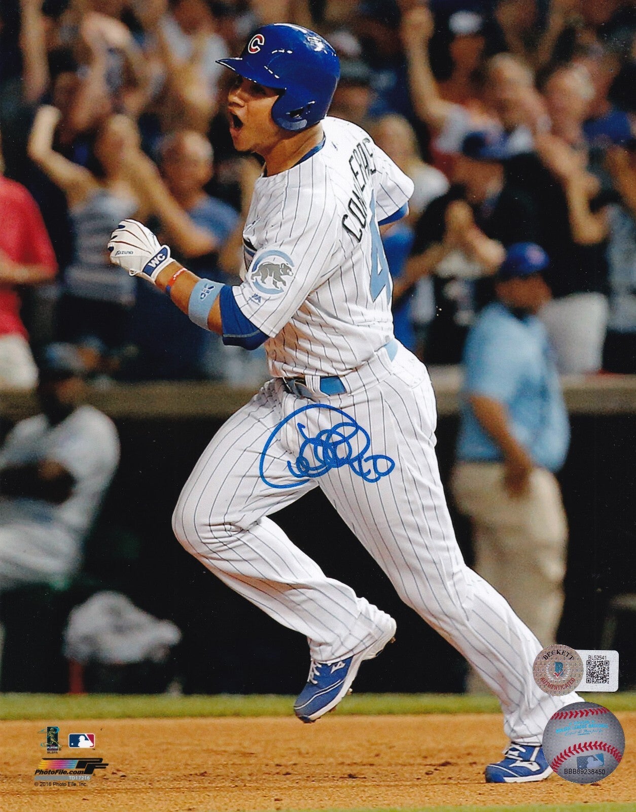 WILSON CONTRERAS signed (CHICAGO CUBS) Baseball 8x10 photo BECKETT BAS BL52541