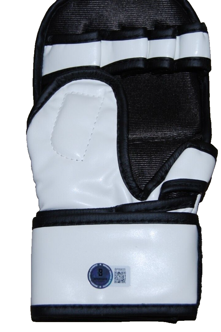 ANTHONY SMITH signed (UFC) MMA autographed Fighting glove BECKETT BAS BP89835