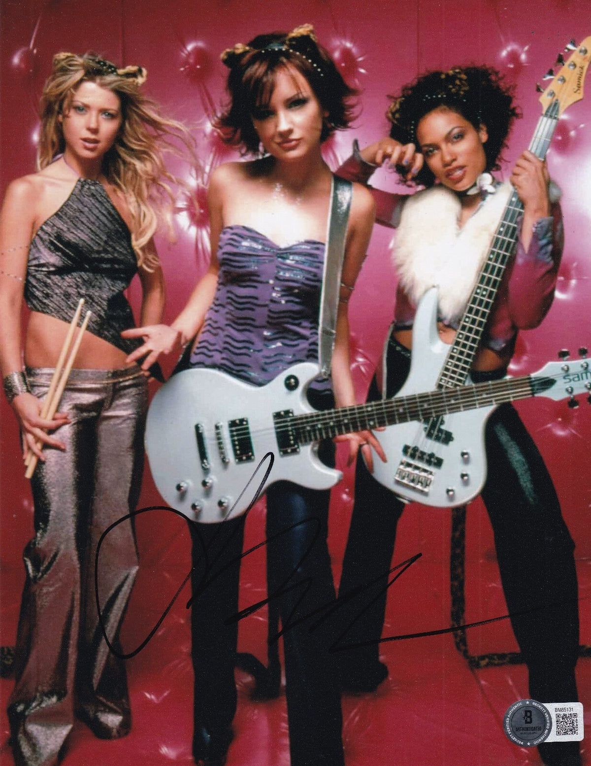 RACHEL LEIGH COOK signed (JOSIE AND PUSSYCATS) movie 8X10 photo BECKETT BM85131
