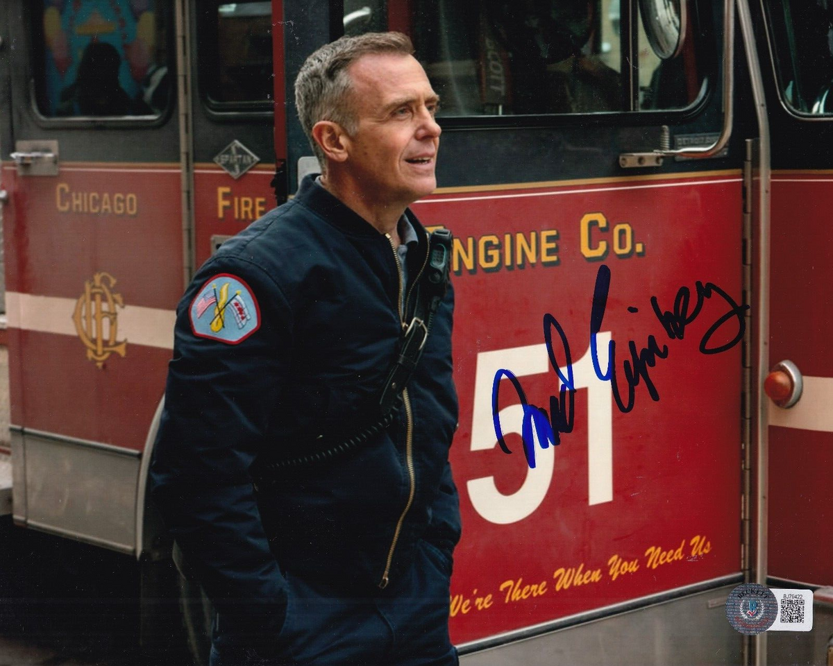 DAVID EIGENBERG signed (CHICAGO FIRE) Hermann 8X10 photo BECKETT BAS BJ79422